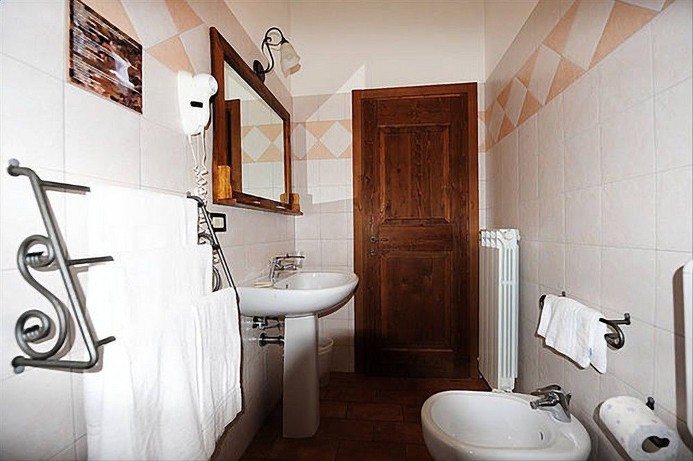 Agriturismo La Ferraia Pianello  エクステリア 写真